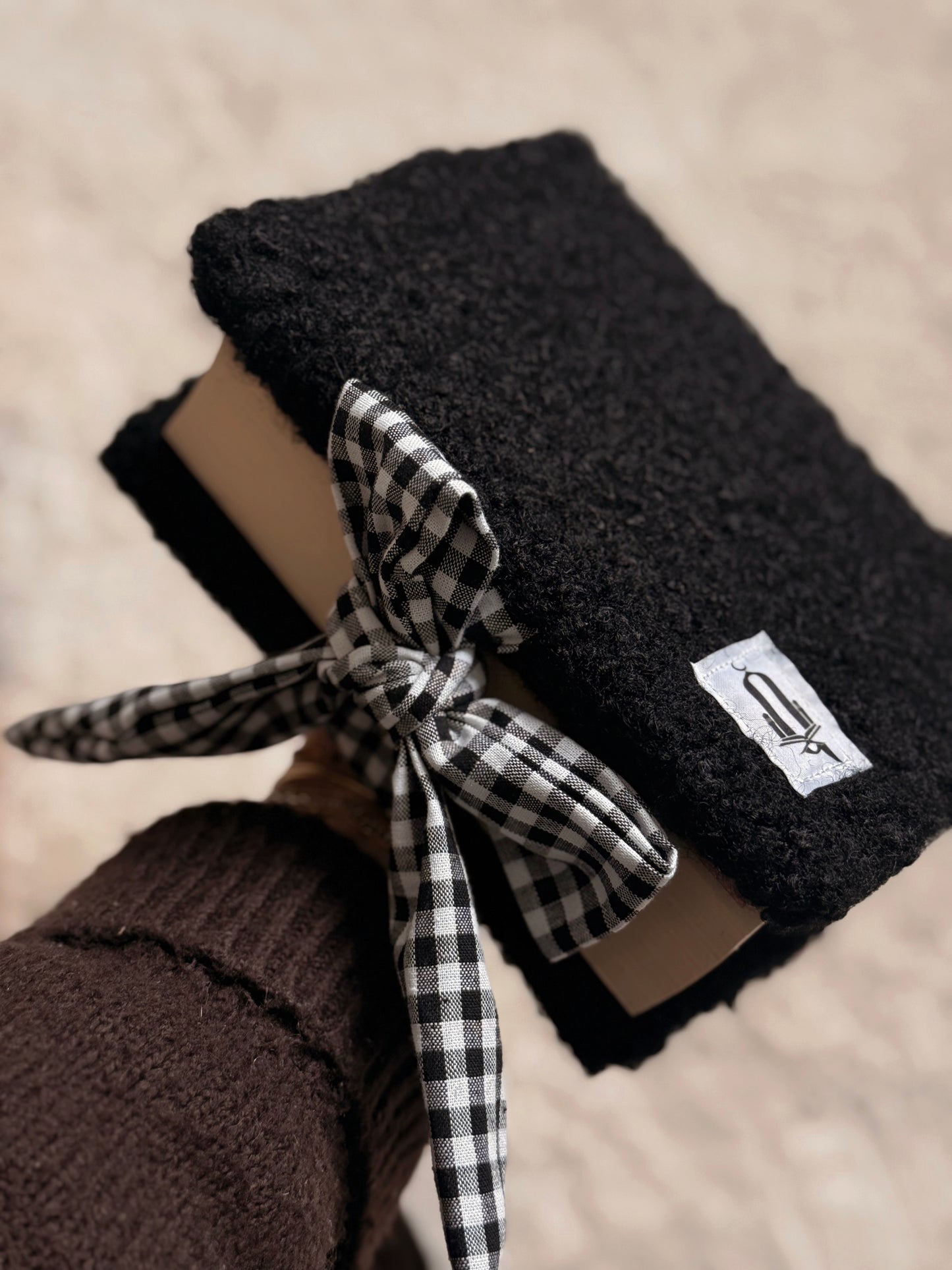 Protège-coran laine bouclé noir / Vichy noir