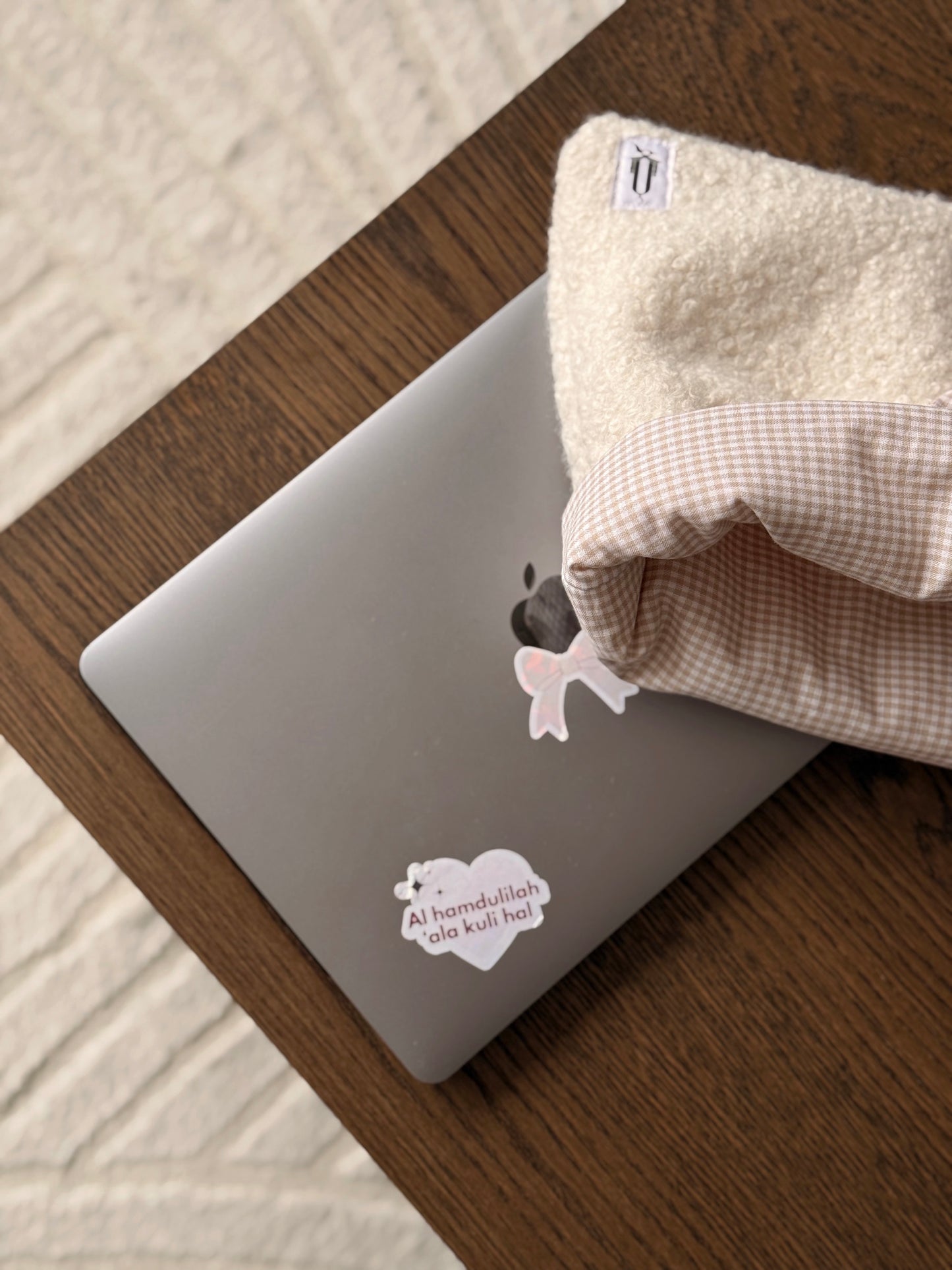 Pochette en laine bouclé blanche