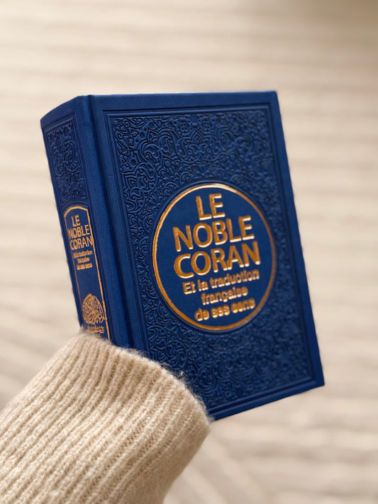 Coran français/arabe bleu roi (12x17cm) + onglets sourates plastifiés holographiques