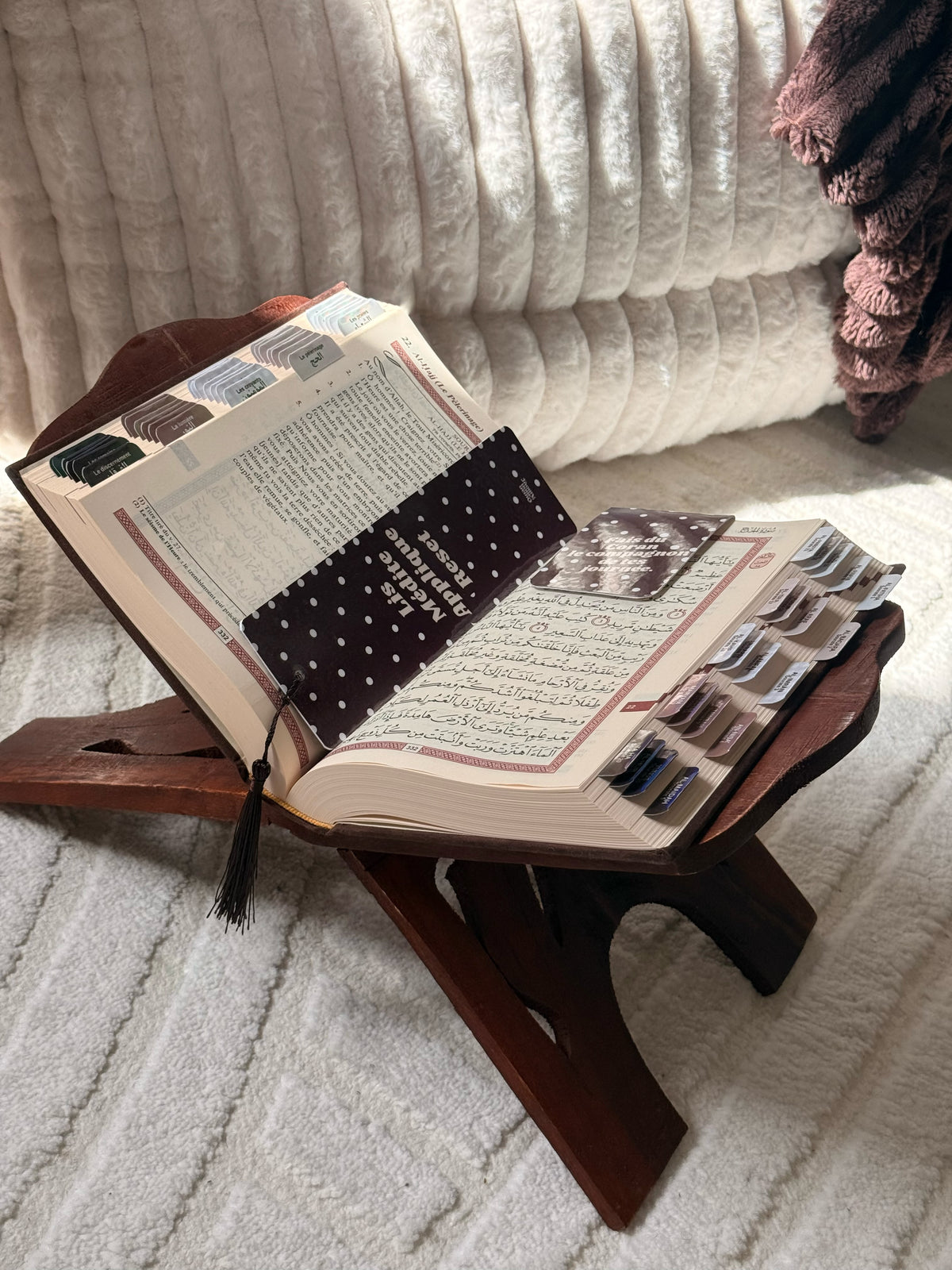 Porte-coran en bois marron